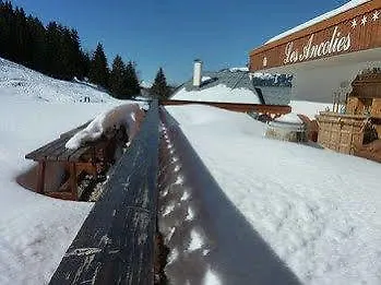 Les Ancolies 3* كورشوفيل